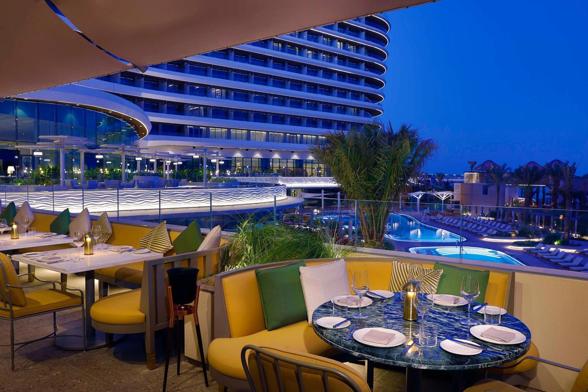Waldorf Astoria Doha Lusail Exterior photo The Westin Dubai